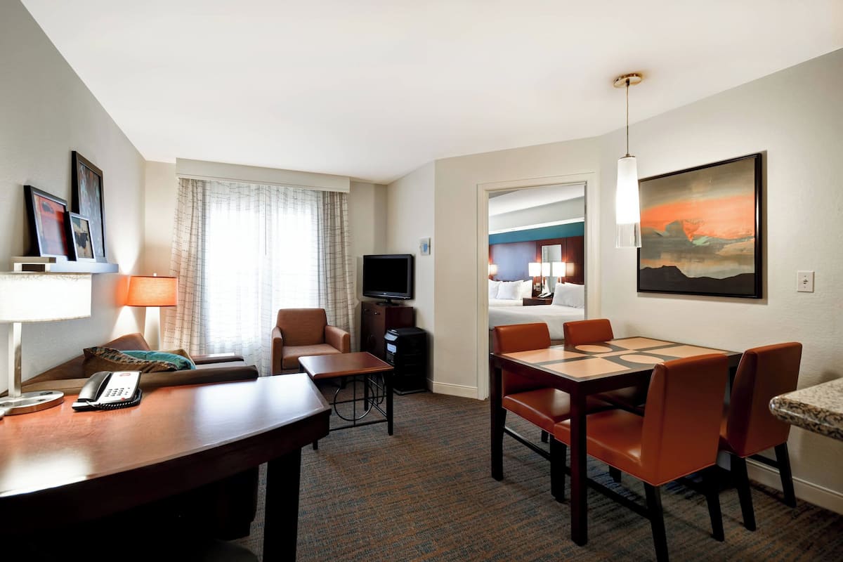 Suite, 1 Bedroom (Pure) | 1 bedroom, premium bedding, down duvets, desk