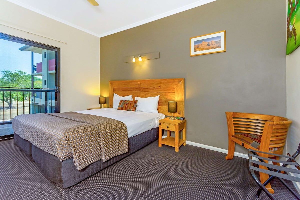 Superior Room, 1 King Bed