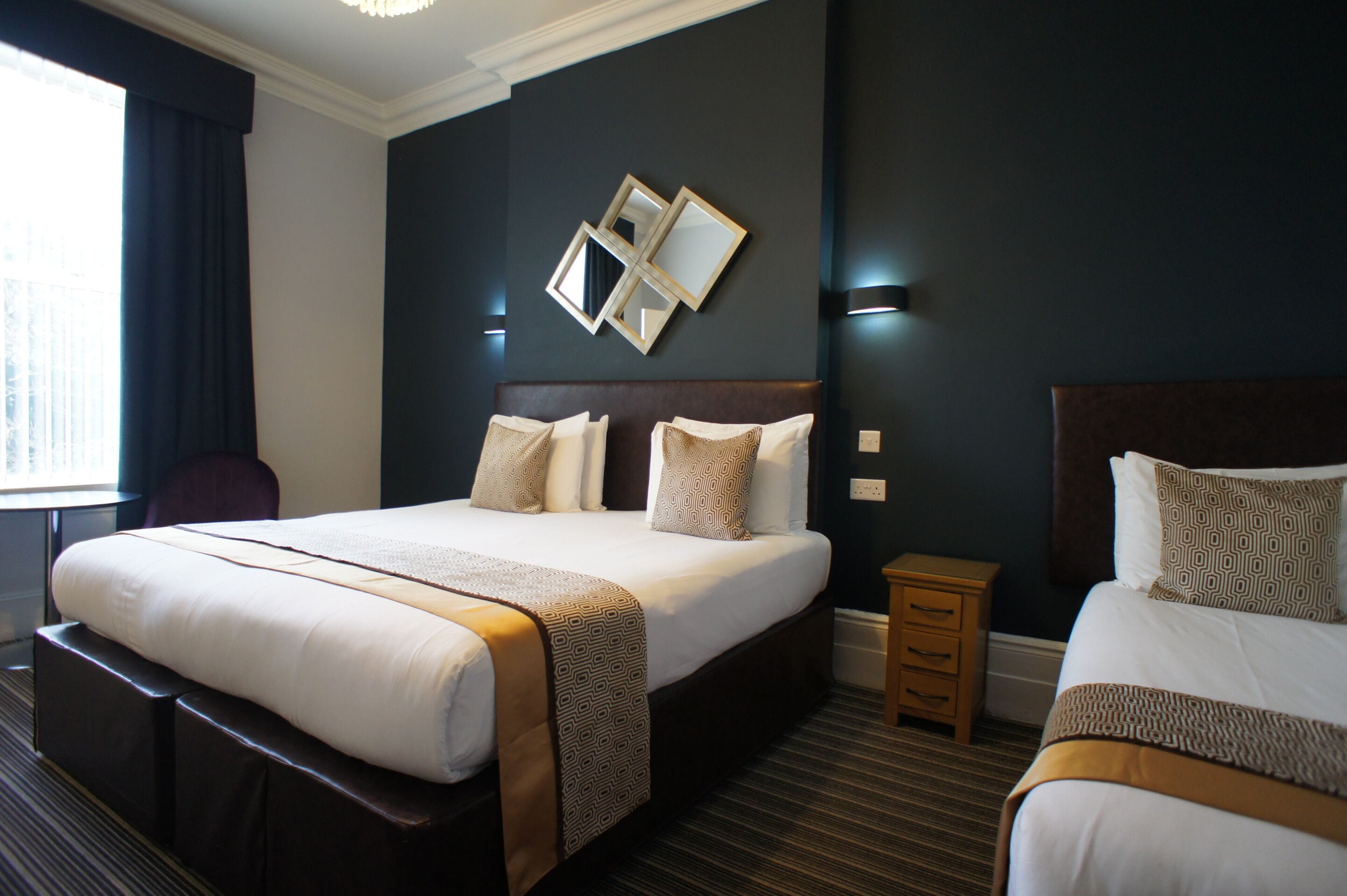 triple room, ensuite (family) | 1 bedroom, hypo-allergenic bedding, blackout curtains