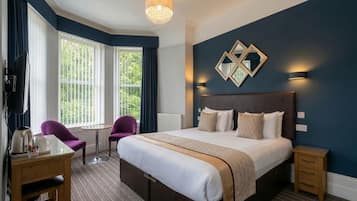 Superior Double Room, Ensuite | Hypo-allergenic bedding, blackout drapes, iron/ironing board, free WiFi