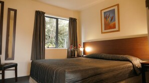 Family Apartment | Iron/ironing board, free WiFi, bed sheets - Sherborne Motor Lodge (Christchurch)