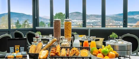 Morgenmadsbuffet hver dag (16.00 EUR pr. person)