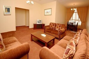 Minibar, iron/ironing board