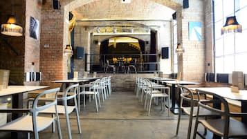 Bar (en la propiedad)