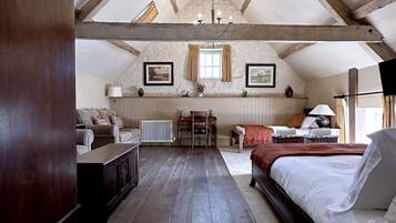 Superior Suite, Ensuite (2 Adults & 3 Children) | 1 bedroom