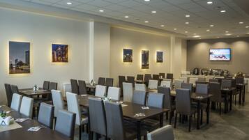 Daily buffet breakfast (EUR 6 per person)