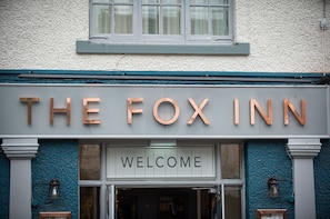 Exterior - The Fox Inn (Guisborough)