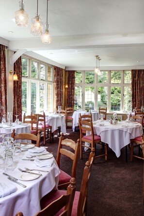 Breakfast, lunch, dinner served; British cuisine  - The Grange at Oborne (Sherborne)