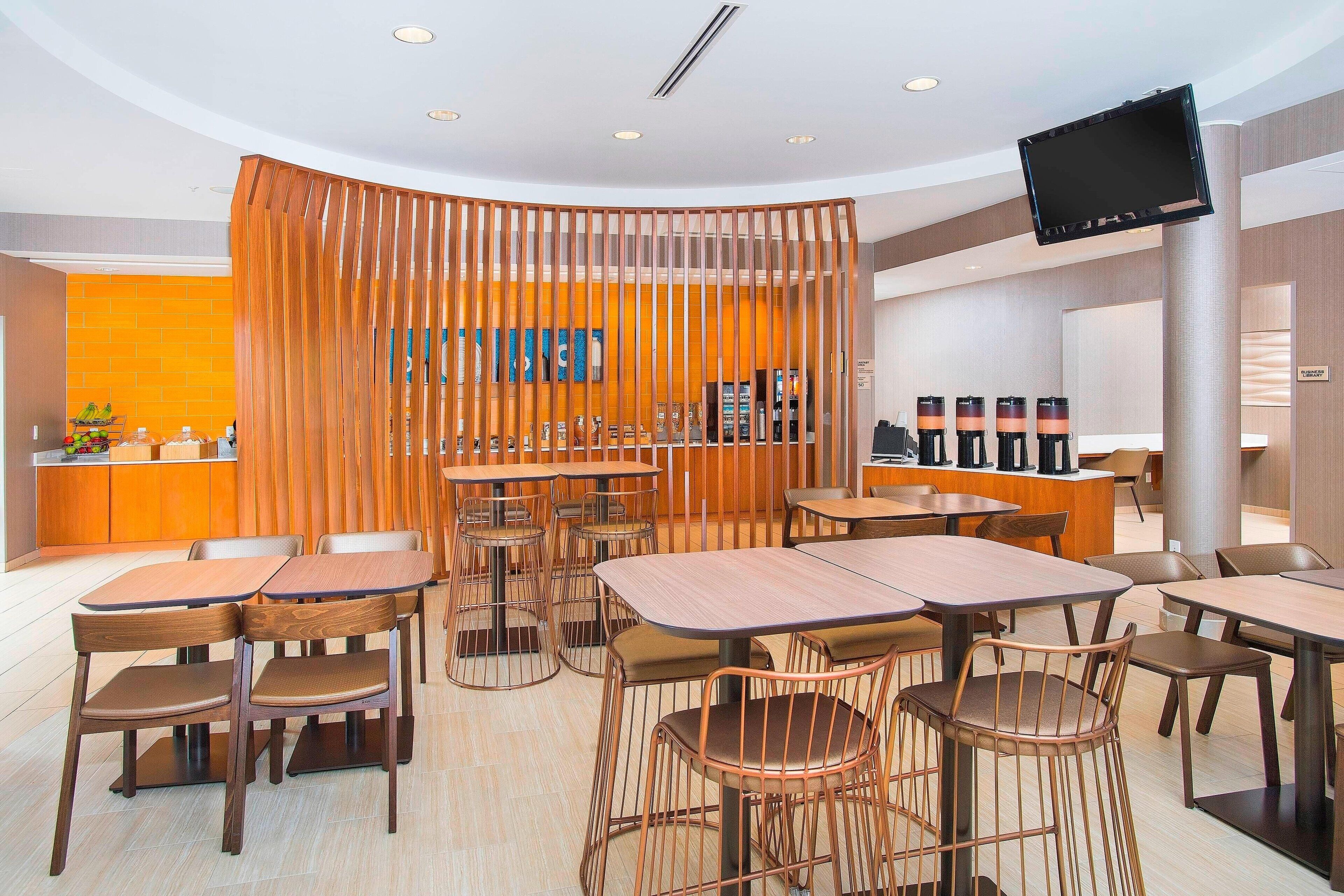 free daily continental breakfast