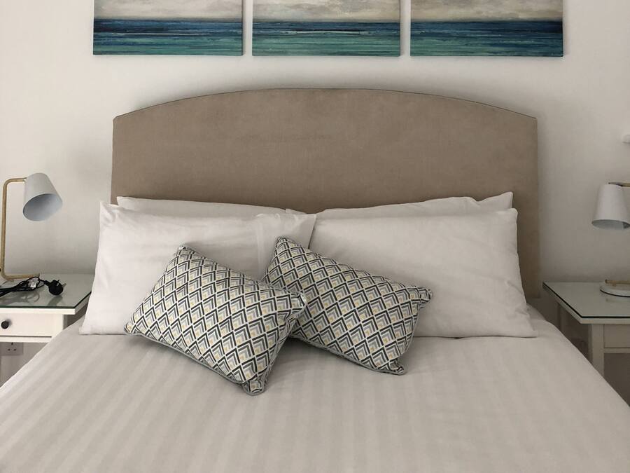 King room | Individually decorated, individually furnished, iron/ironing board