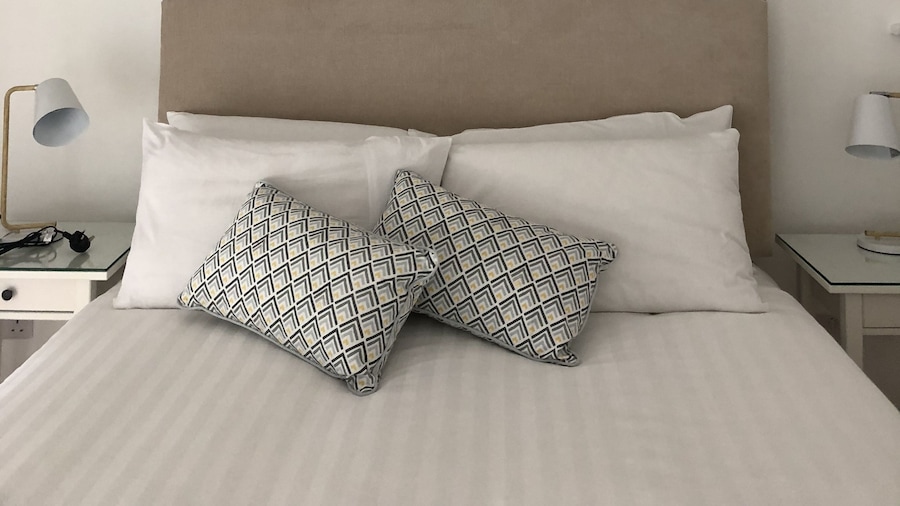 Eyre Square Townhouse