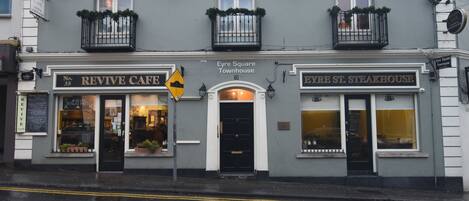 Fachada da propriedade