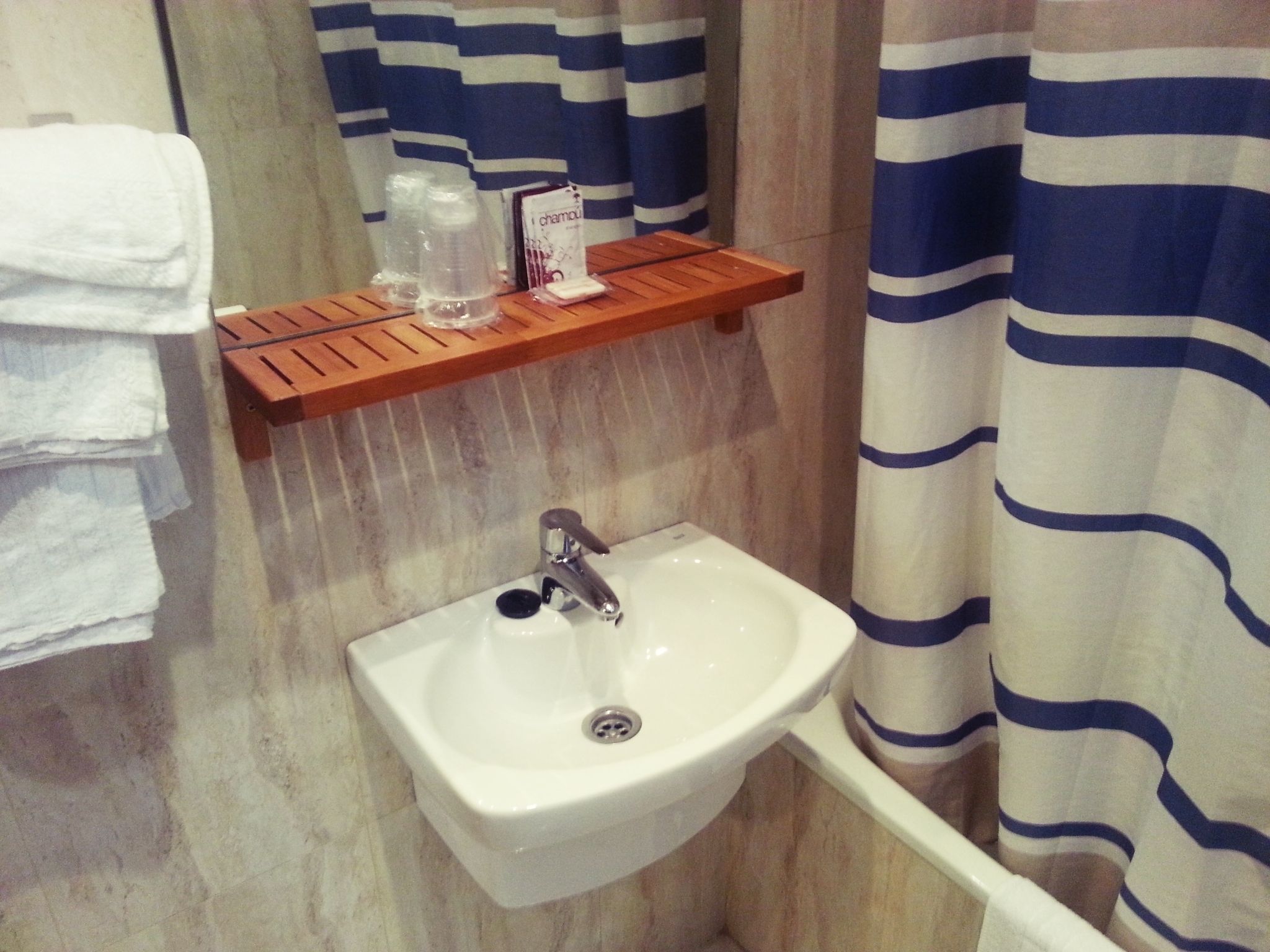 Photo - Hostal Avenida