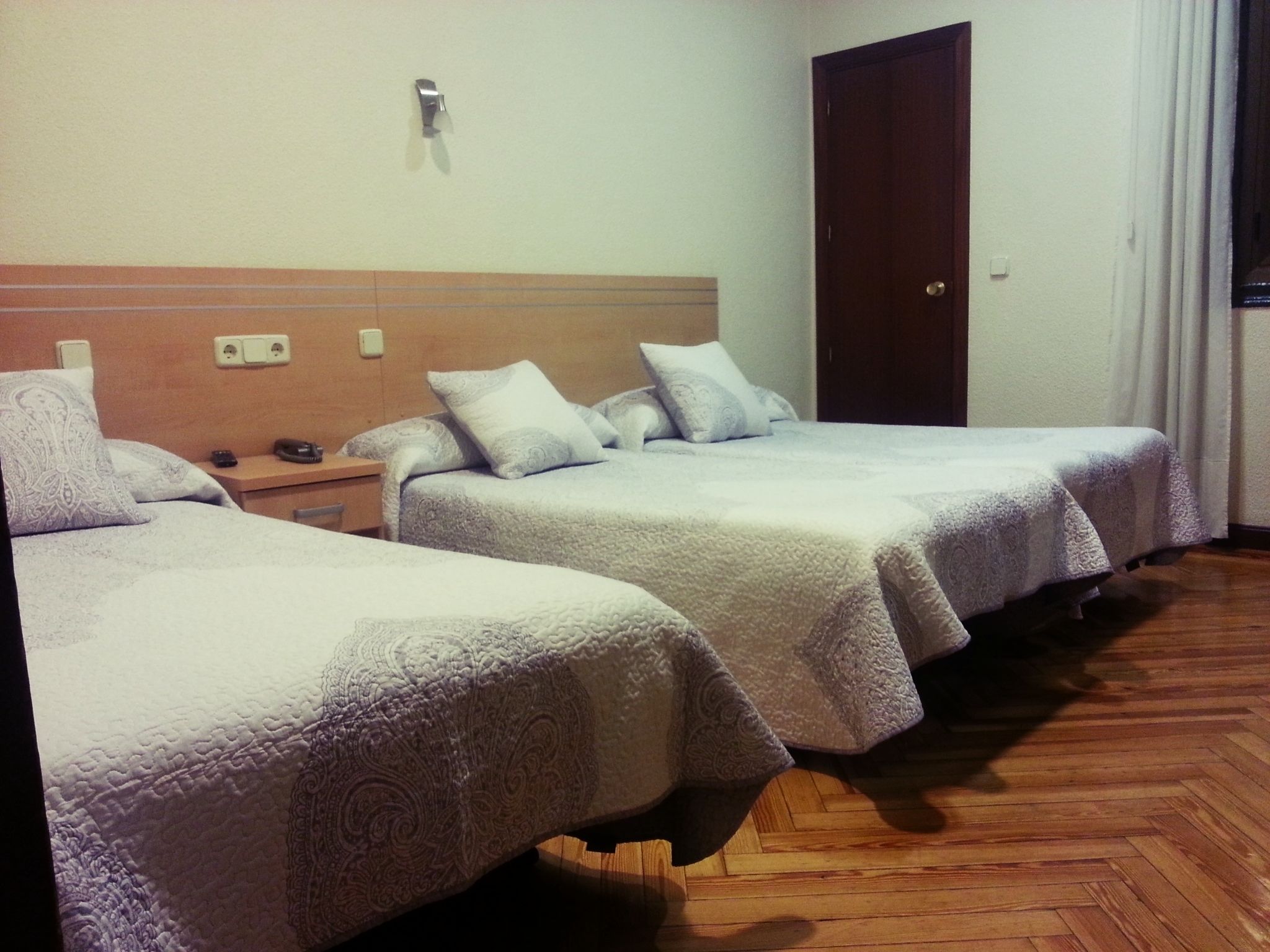 Photo - Hostal Avenida