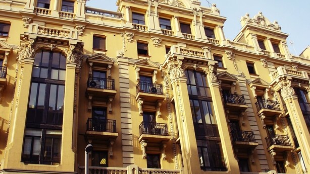 Front of property - Hostal Avenida (Madrid)