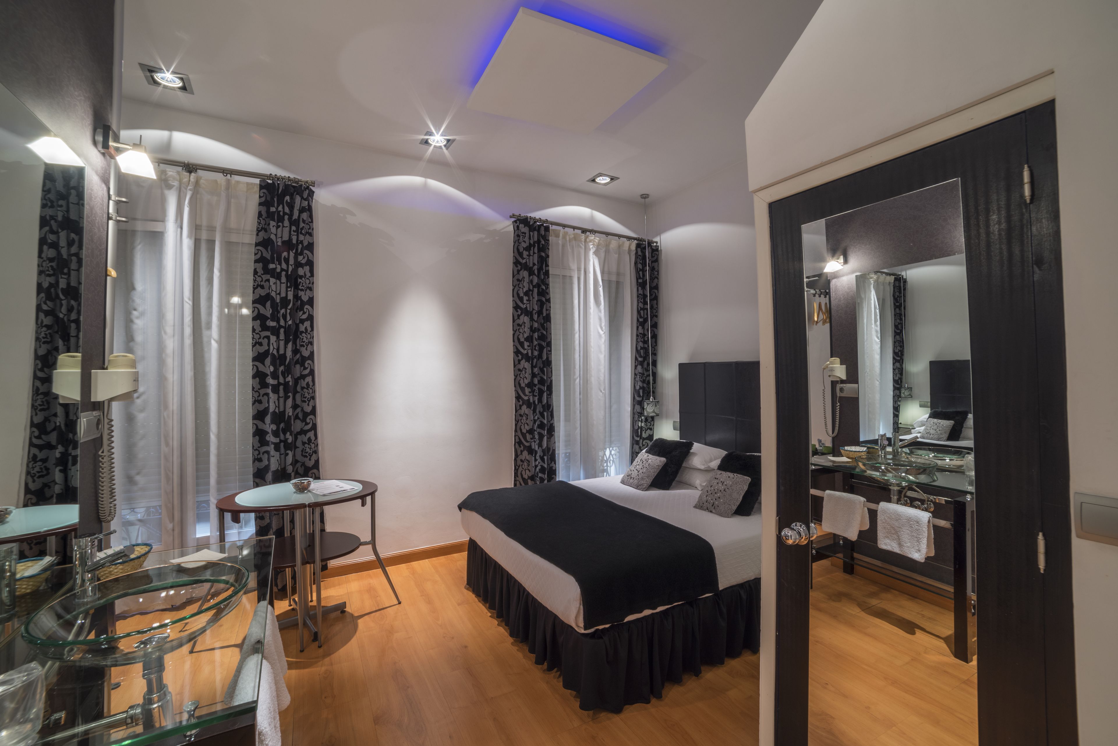 Photo - Hostal Santo Domingo