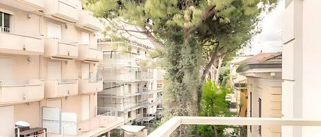 Standard Room | Terrace/patio