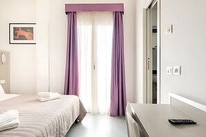 1 bedroom, premium bedding, down comforters, in-room safe