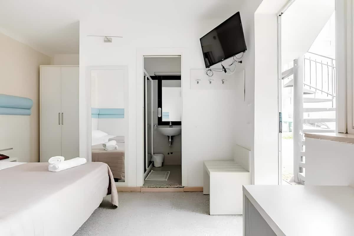 Family Room, 1 Bedroom | Premium bedding, down duvets, in-room safe, desk