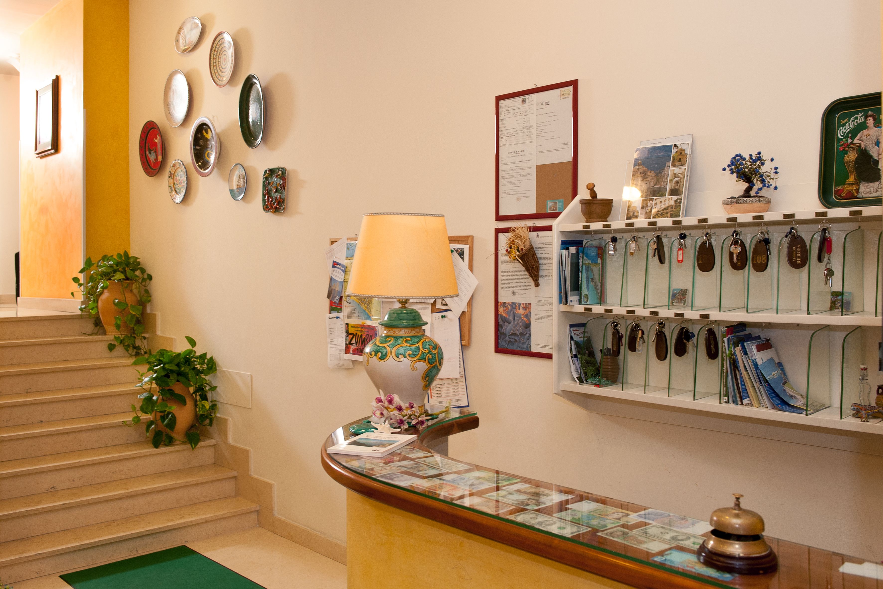 Check-in/check-out kiosk