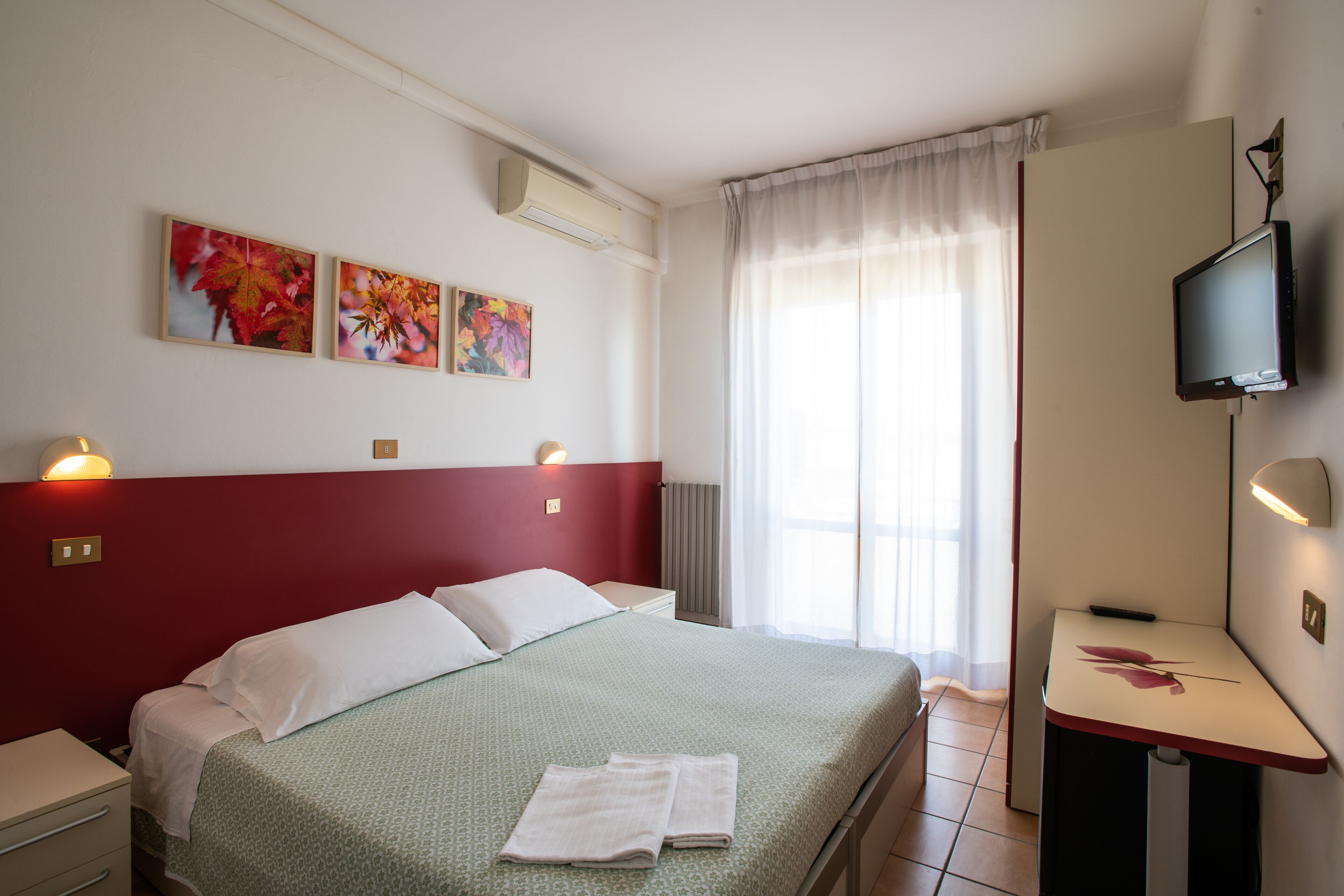 1 bedroom, minibar, in-room safe, desk