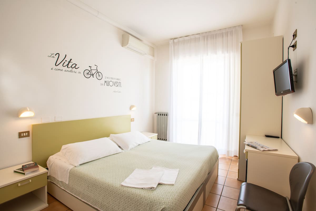 1 bedroom, minibar, in-room safe, desk