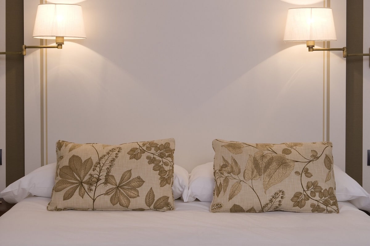 Down duvets, minibar, in-room safe, desk