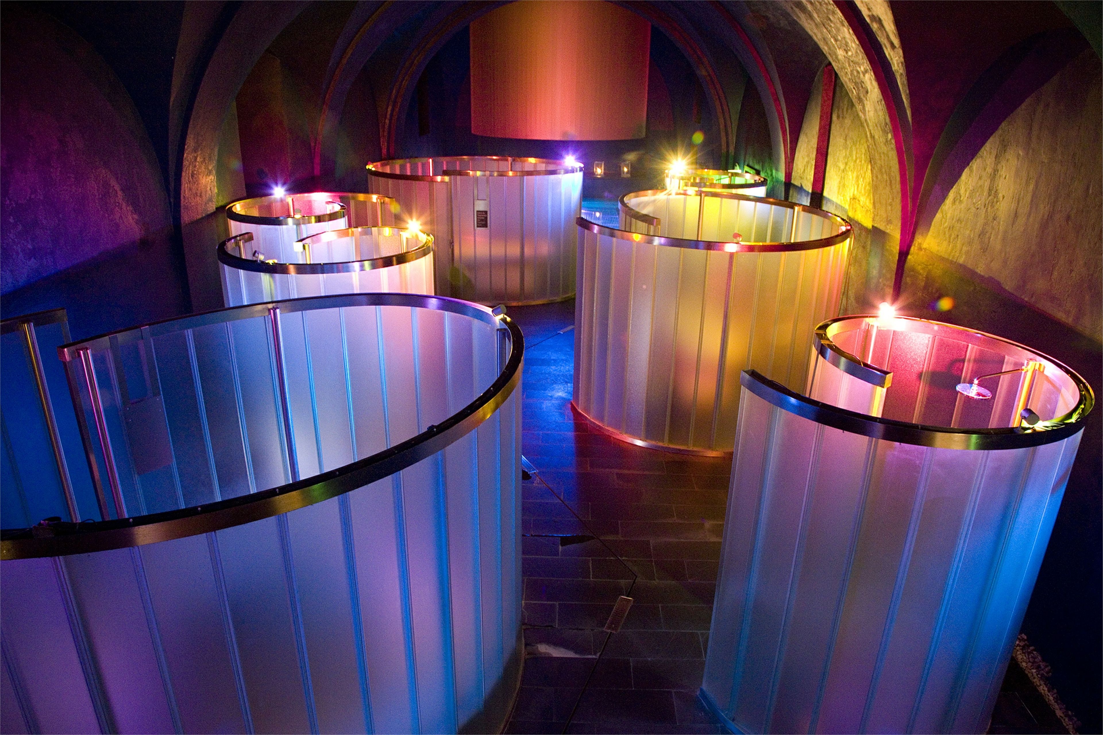 couples treatment room(s), sauna, hot tub, steam room