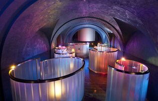 Salas de tratamientos para parejas, sauna, bañera de hidromasaje 