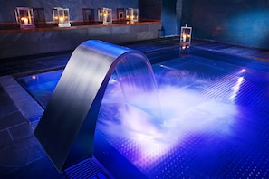 Couples treatment room(s), sauna, hot tub, steam room - Parador De Alcala (Alcala de Henares)