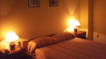 Premium bedding, Select Comfort beds, in-room safe