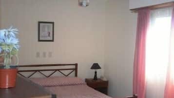 Seprai premium, tempat tidur Select Comfort, dan brankas