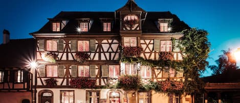 Fachada de la propiedad