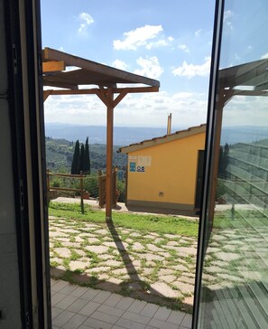 Standard Apartment, 1 Bedroom, Garden View | Garden view - Colle Da Vinci (Vinci)