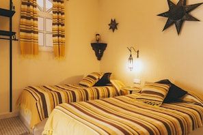 Classic Twin Room | Free WiFi, bed sheets - EL Riad Andaluz - Guest House (Málaga)