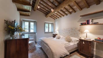 Biệt thự Exclusive, 2 phòng ngủ, quang cảnh vườn, tòa nhà phụ | Bộ trải giường bằng vải cotton Ai Cập, bộ đồ giường cao cấp