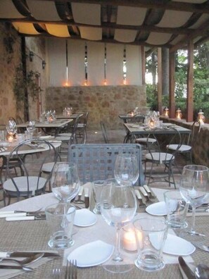 Dining - Tenuta Santo Pietro (Pienza)