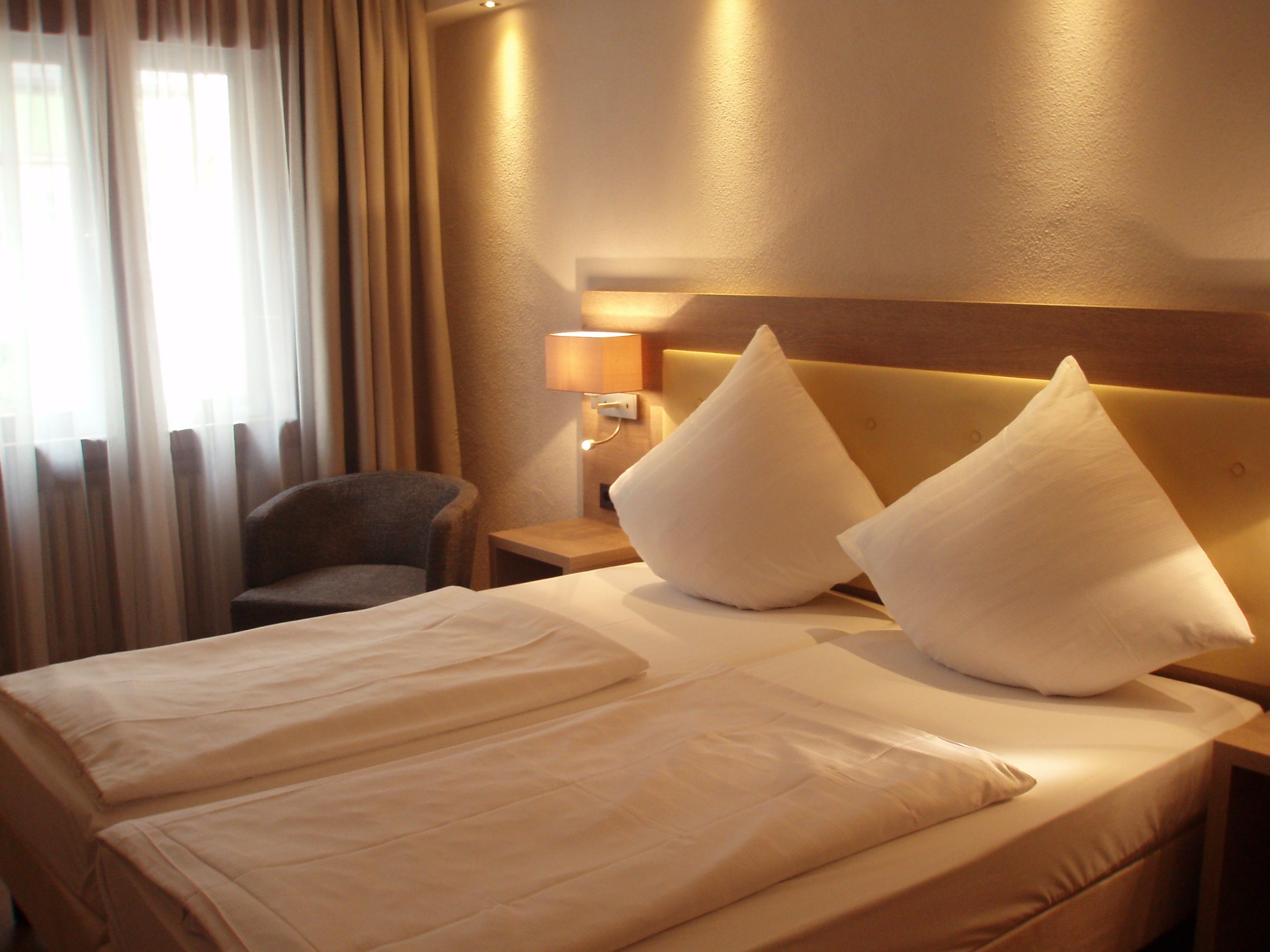 in-room safe, desk, free wifi, bed sheets