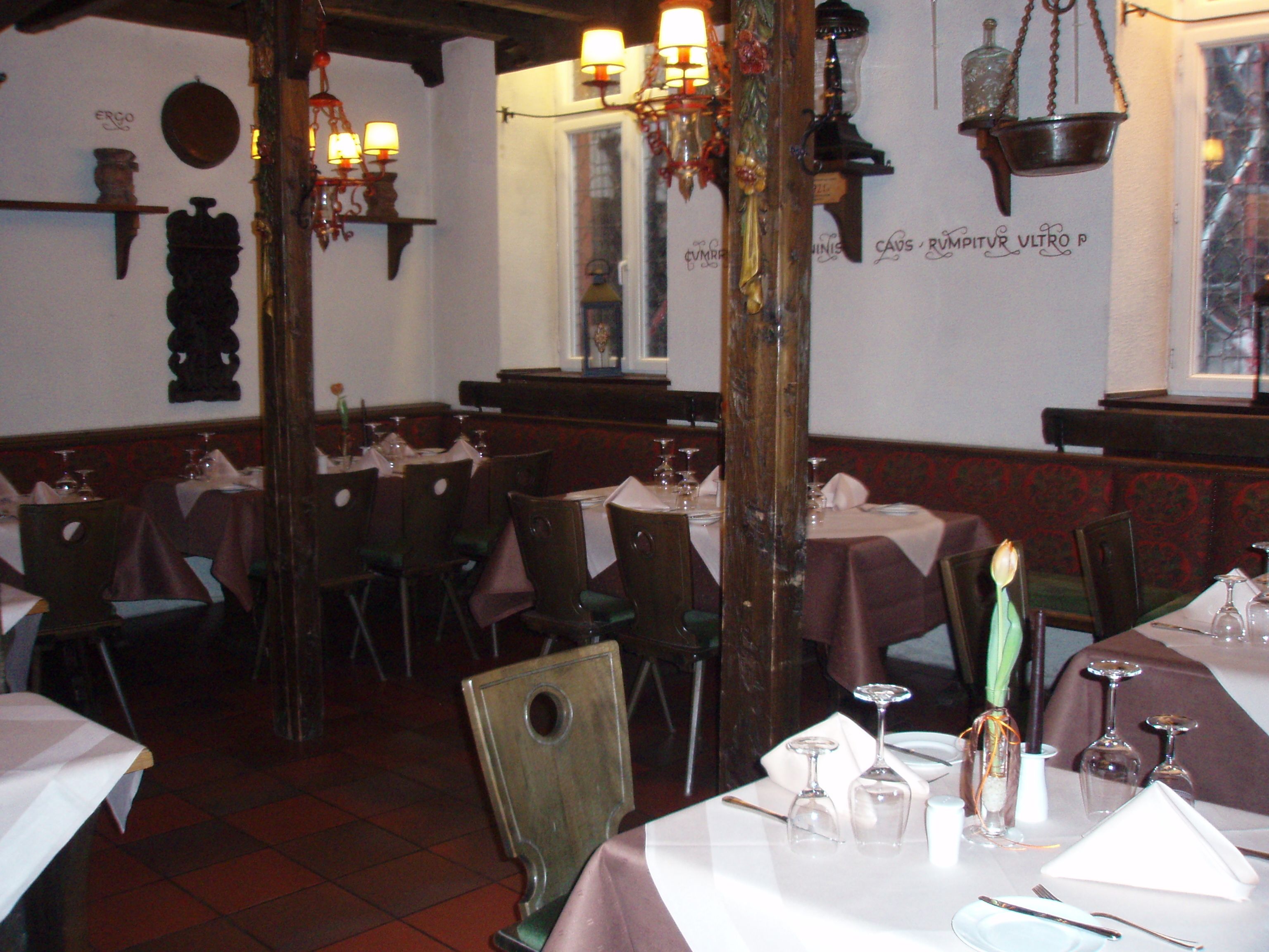 lunch, dinner served; german cuisine, al fresco dining