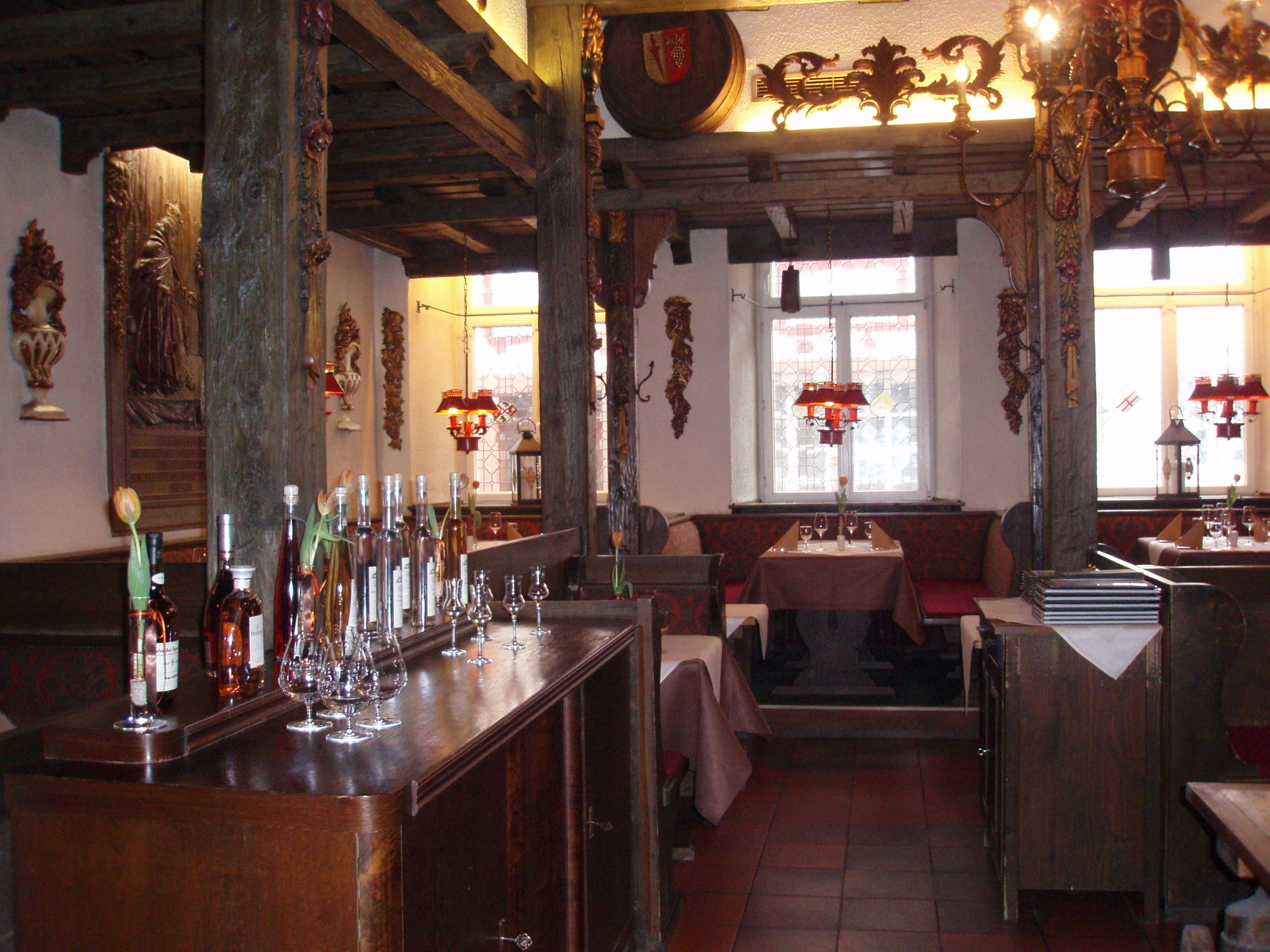 lunch, dinner served; german cuisine, al fresco dining