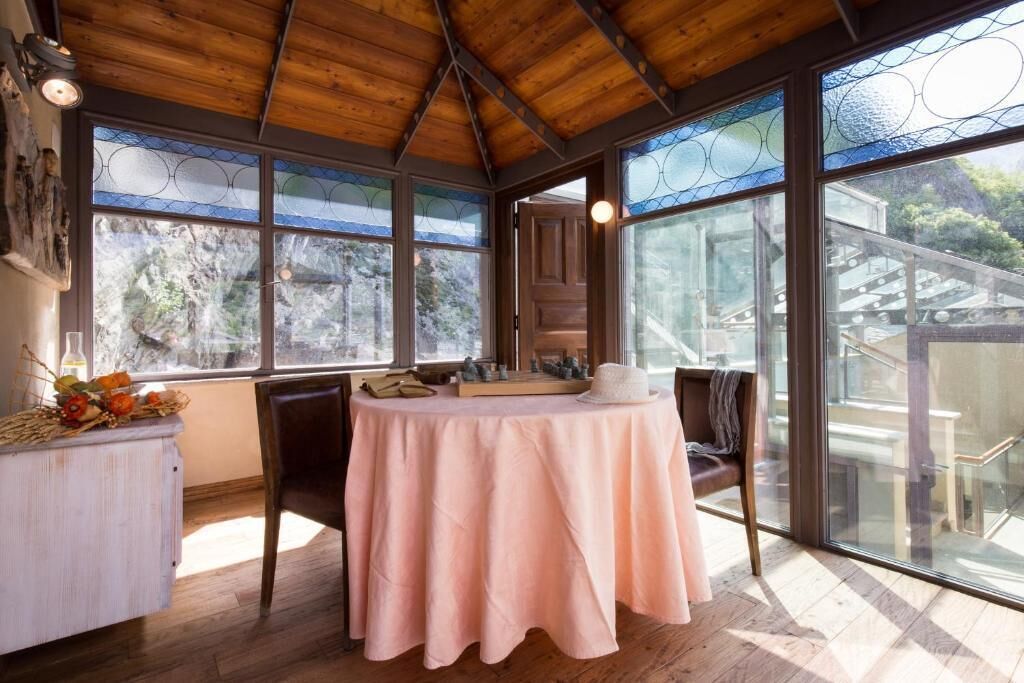 breakfast, lunch, dinner served; local cuisine