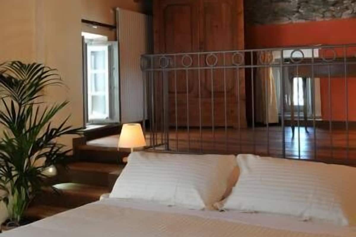 Comfort Double or Twin Room (1 pax) | 1 bilik tidur, cadar Frette Itali, bar mini, peti besi dalam bilik