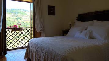 1 bedroom, minibar, in-room safe, desk