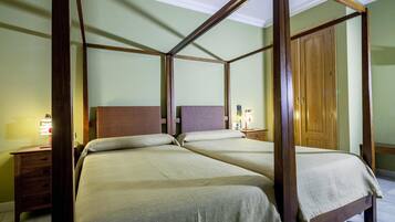 Coffres-forts dans les chambres, bureau, chambres insonorisées