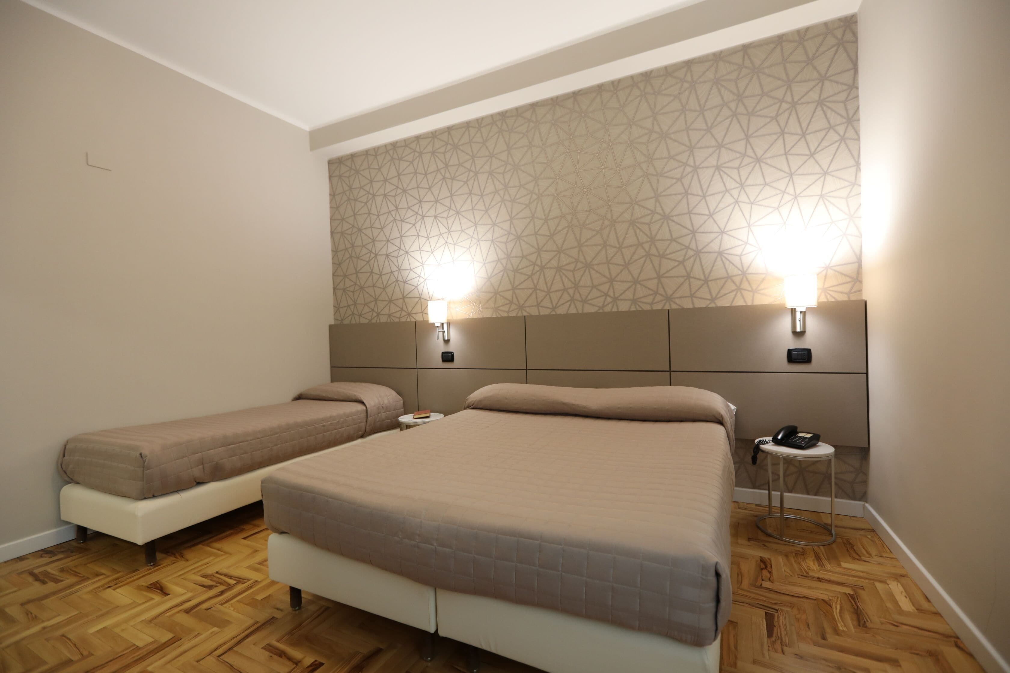 family suite | minibar, in-room safe, desk, free wifi