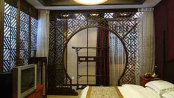 Deluxe Suite, 1 King Bed