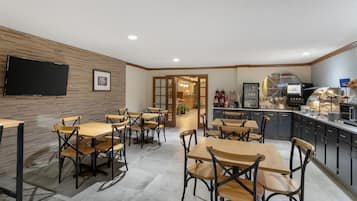 Free daily buffet breakfast