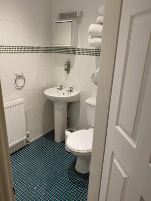 舒適四人房, 獨立浴室 | 浴室