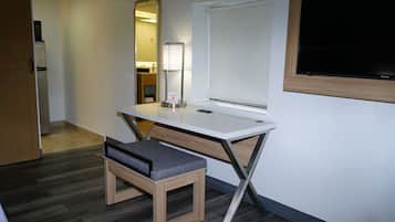 Deluxe Room, 2 Queen Beds, Park View