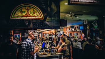 Bar (en la propiedad)